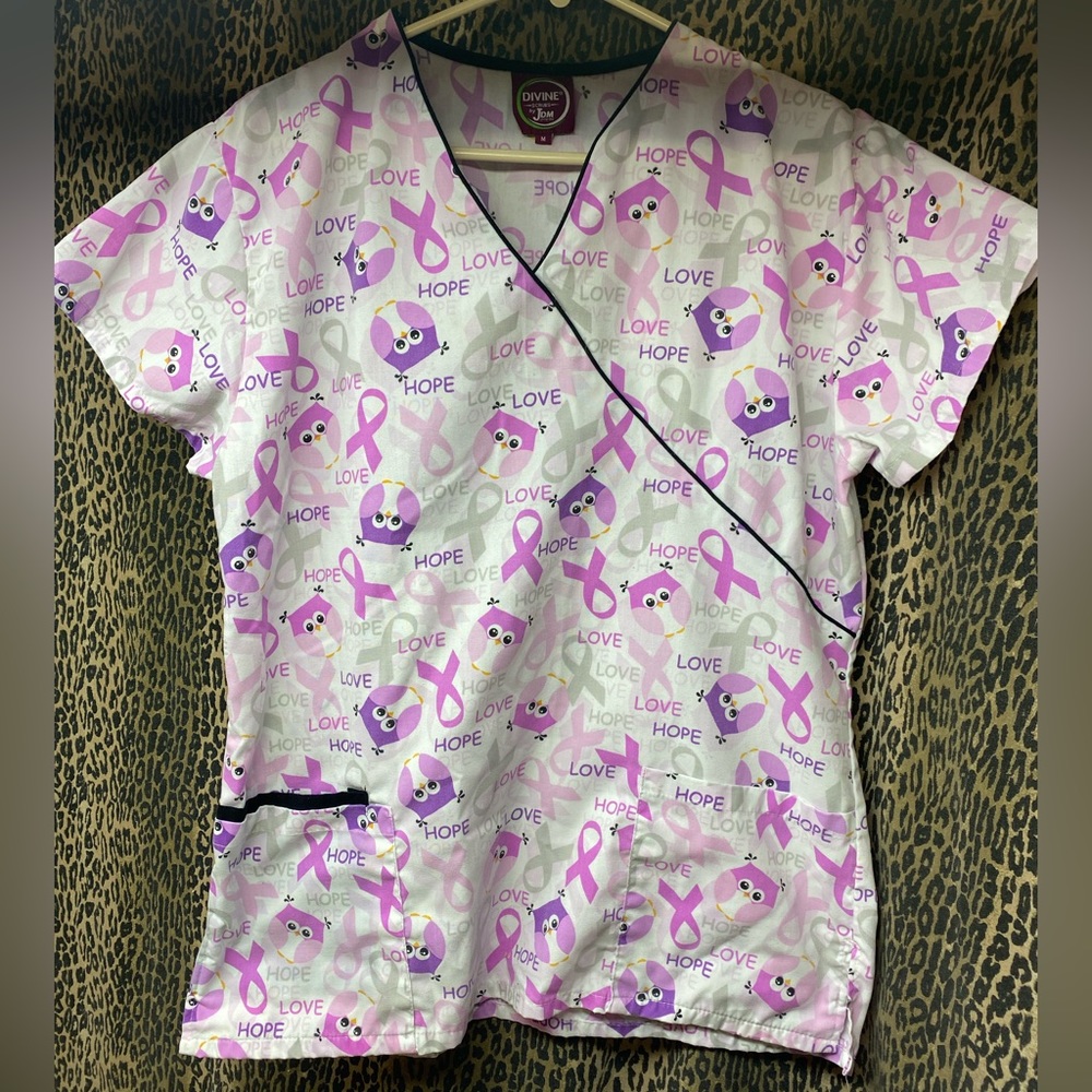 OWL SCRUB TOP